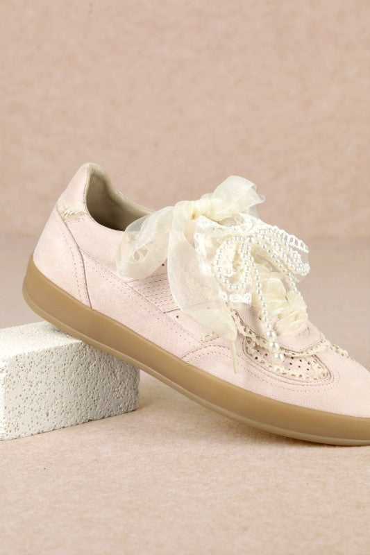 Eleanor Sneakers