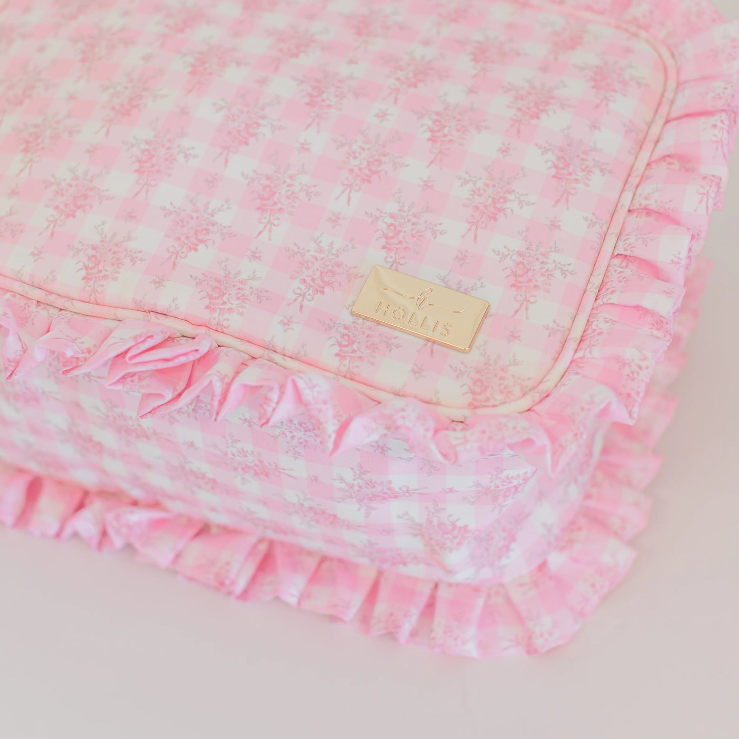 Hollis Ruffled Nylon XL Pouch