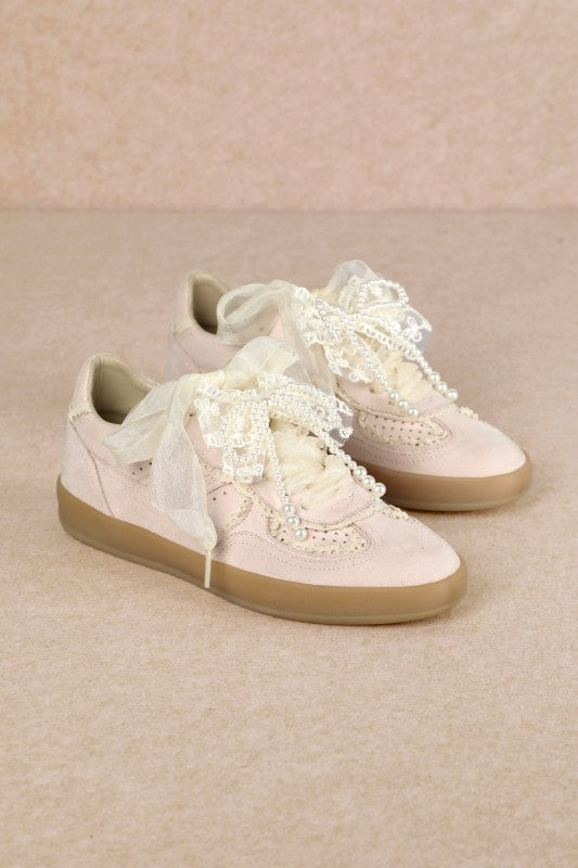 Eleanor Sneakers