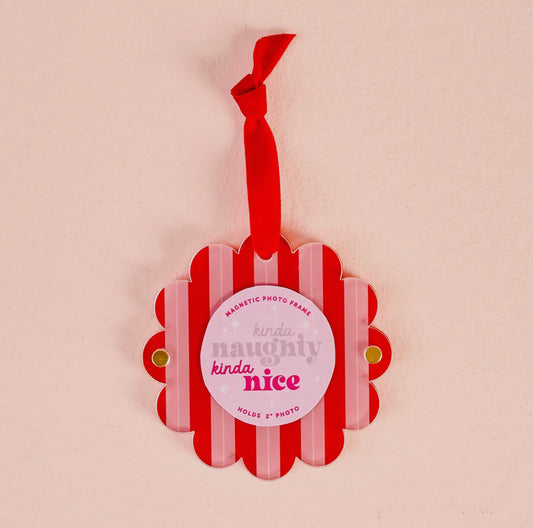Scalloped Striped Round Frame Ornament