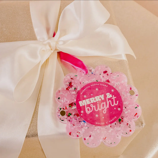 Scalloped Round Picture Frame Ornament