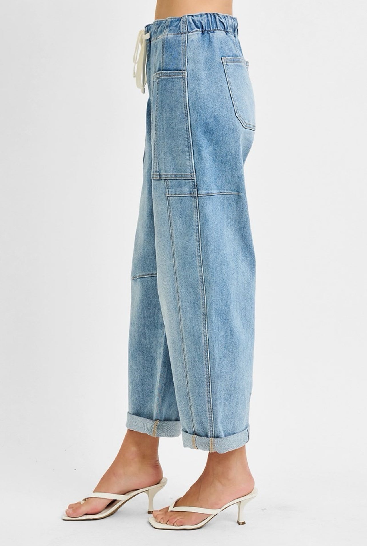 HIGH RISE CROP WIDE BARREL CARGO POCKET PANTS